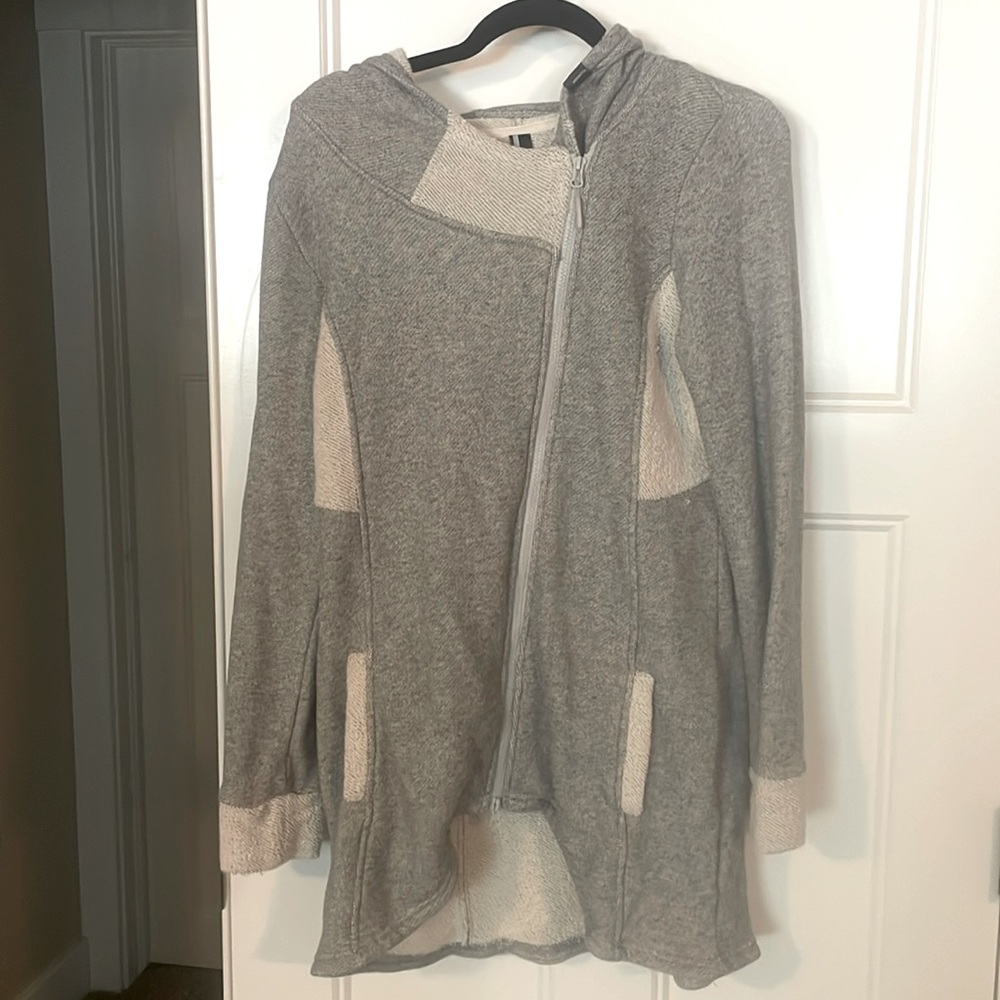 Mondetta Yoga coat